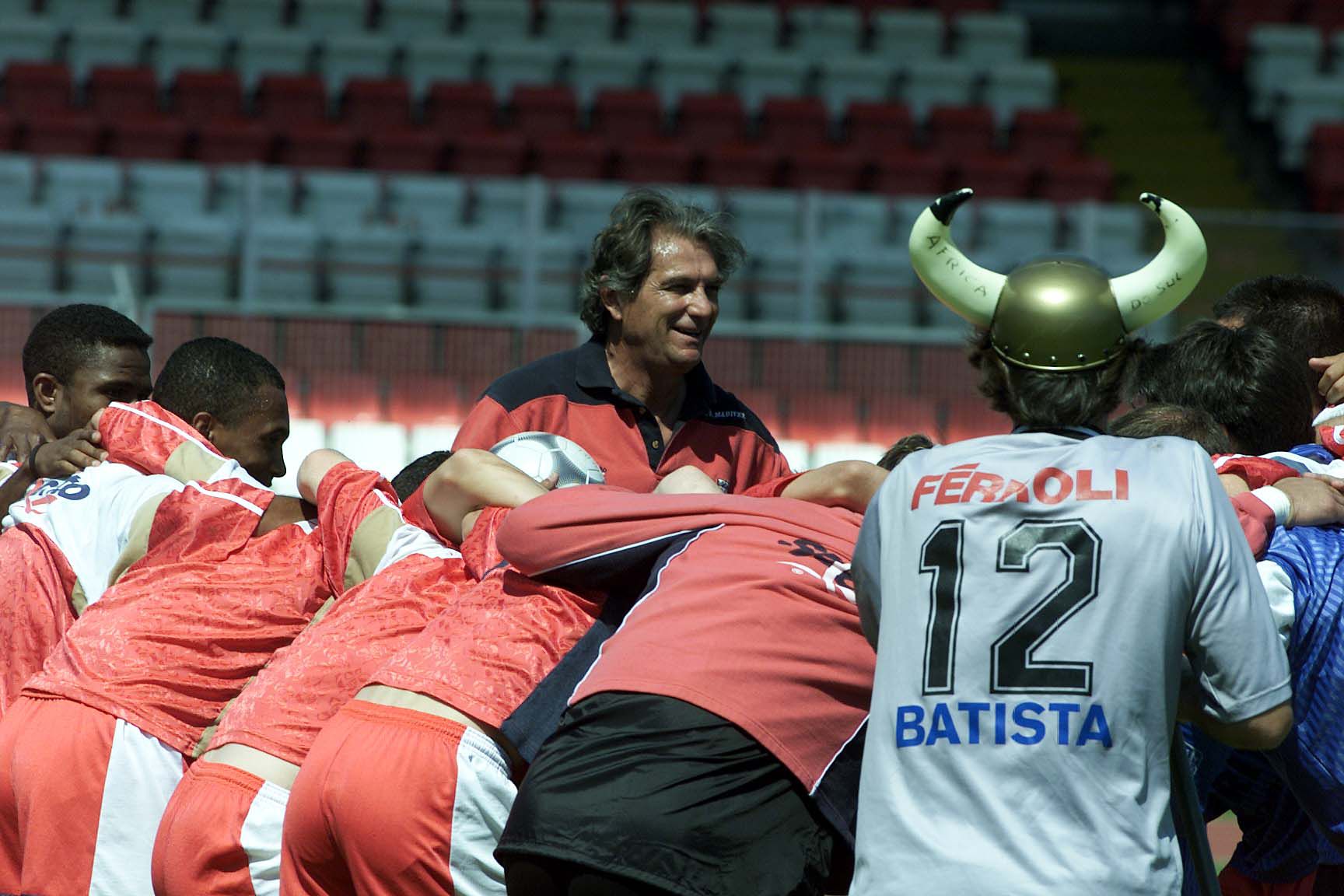 No último treino como treinador da UD Leiria, em maio de 2001 (foto A BOLA)