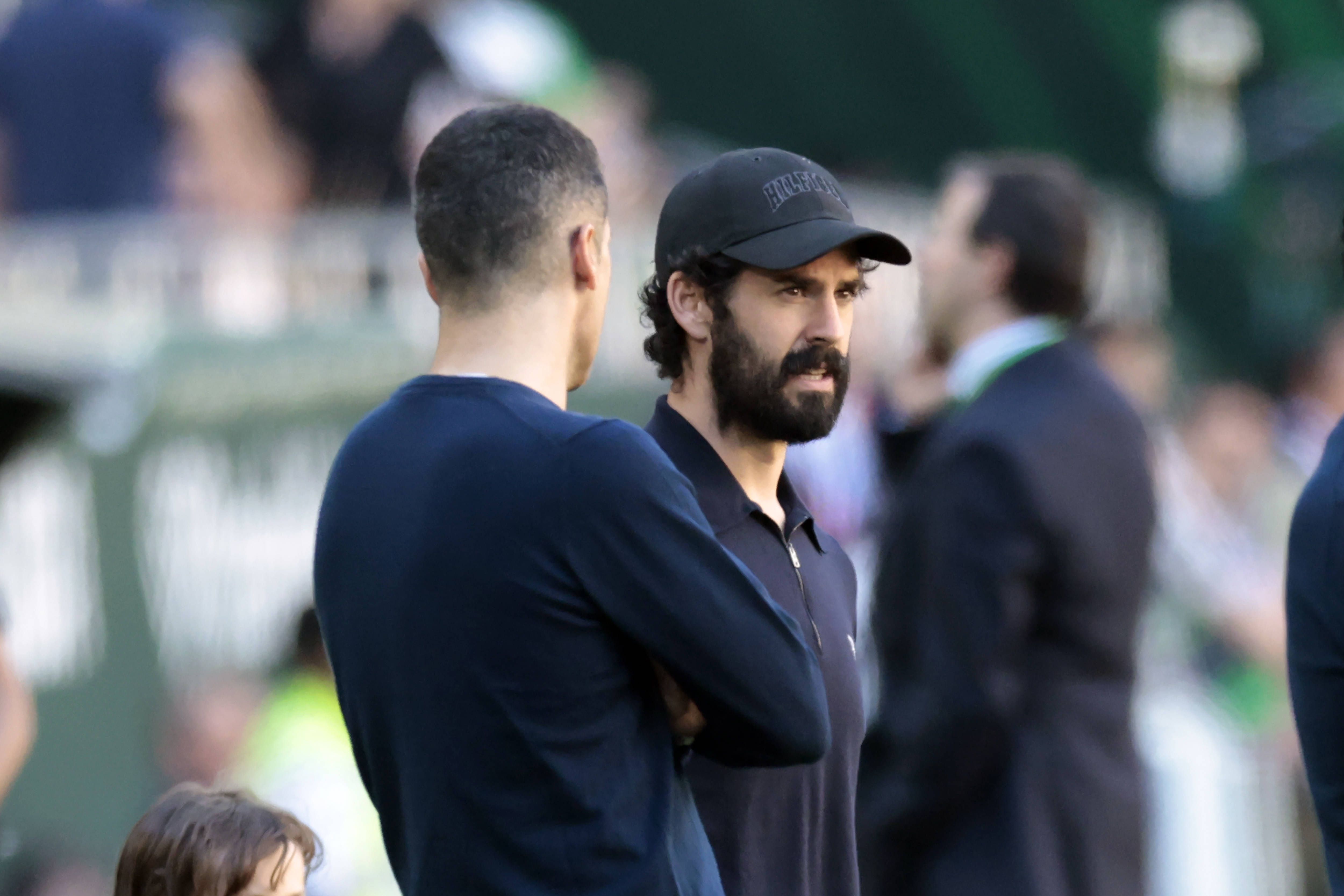 Isco, estrela do Betis, em Braga, mas não para jogar