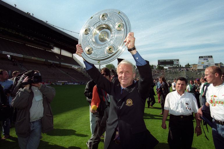 Giovanni Trapattoni – 23 títulos. Campeão no Benfica em 2004/05 (terminando com o período do 'Vietname') destacam-se as sete ligas italianas, uma Champions com a Juventus e uma Bundesliga com o Bayern (IMAGO)