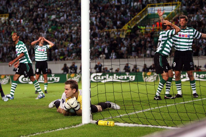 Igor Akinfeev na final da Taça UEFA, em 2005 (IMAGO)