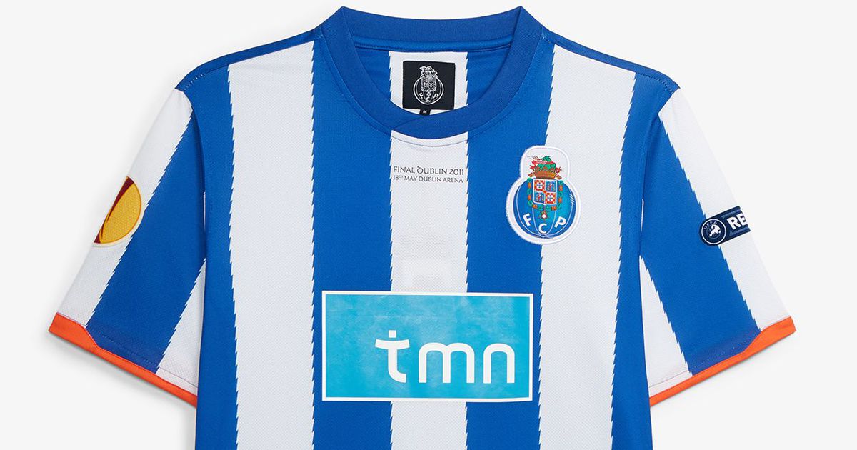 FC Porto celebra final de Dublin com camisola retro