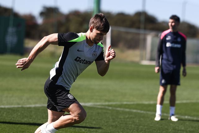 Daniel Bragança foi um dos que trabalhou esta manhã na Academia - Foto: Sporting CP