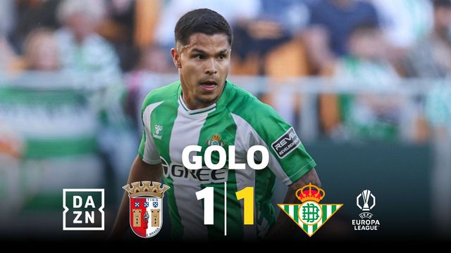 Gorby comete penálti e Cucho Hernández não desperdiça