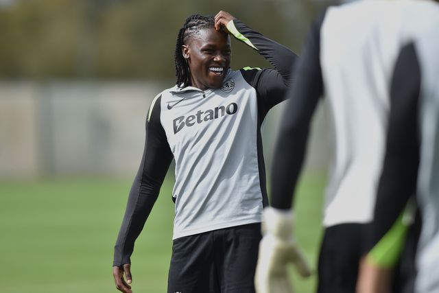 Quenda está preparado e será opção no duelo do próximo sábado com o Estrela da Amadora - Foto: MIGUEL NUNES