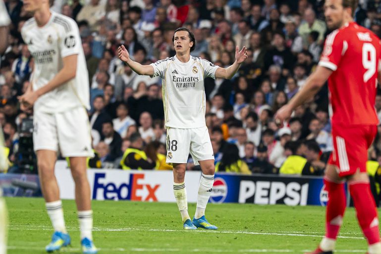 Álvaro Carreras (Real Madrid): 2 golos e 2 assistências em 37 jogos. Nível exibicional intermitente. Adeptos dos merengues não perdoaram após prestação sofrível frente a Olise, do Bayern, na terça. Saiu da Luz por €50M