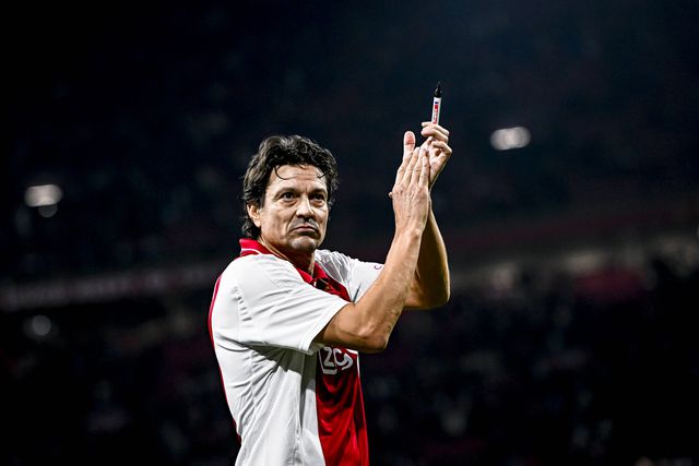 Jari Litmanen está de volta ao ativo
