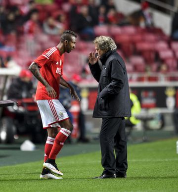 Talisca elogia Jorge Jesus: «Fez muita diferença na minha carreira»