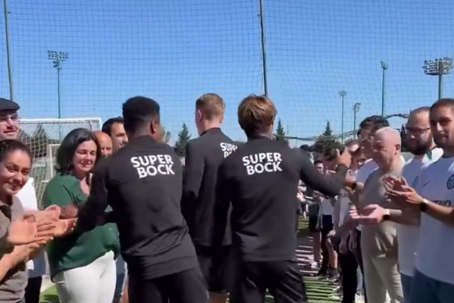 Jogadores do Sporting com direito a guarda de honra na academia