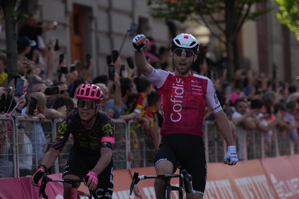 Ao quinto dia do Giro, a fuga resistiu e venceu Benjamin Thomas