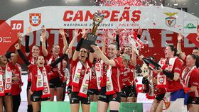 Benfica é campeão nacional de voleibol feminino 50 anos depois