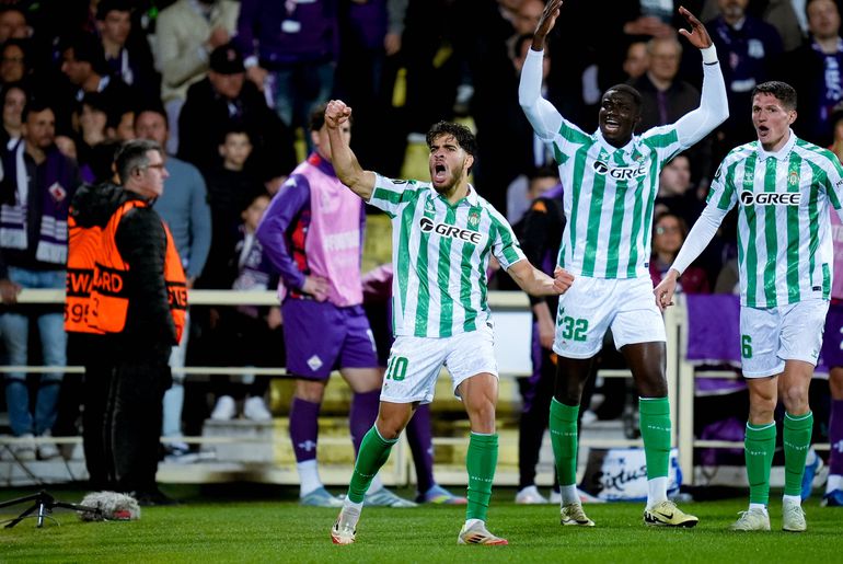 Betis sobrevive a jogo louco e está na final da Conference League