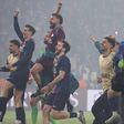 Donnarumma em festa com companheiros do PSG