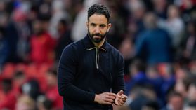 «Ruben Amorim está a começar a construir algo no Man. United»