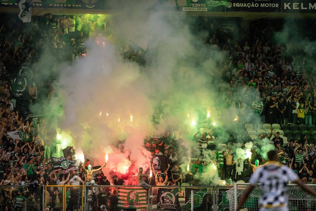 Bragança, Nuno Santos e Simões valem... multa ao Sporting