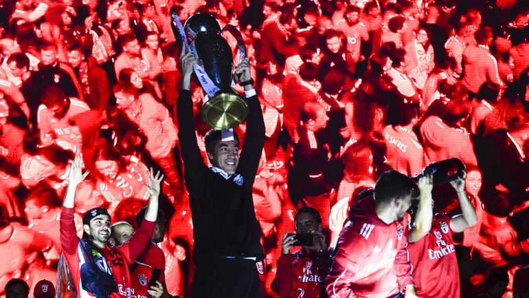 Bruno Lage pode alcançar algo inédito com o Benfica