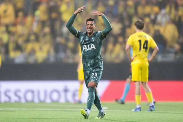 Golaço de Porro ajuda Tottenham a carimbar presença na final da Europa League