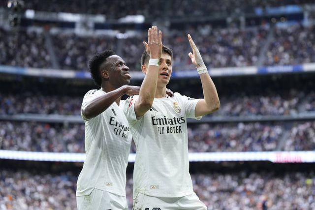 Arda Guler a celebrar um dos cinco golos que marcou ao serviço do Real Madrid, esta época