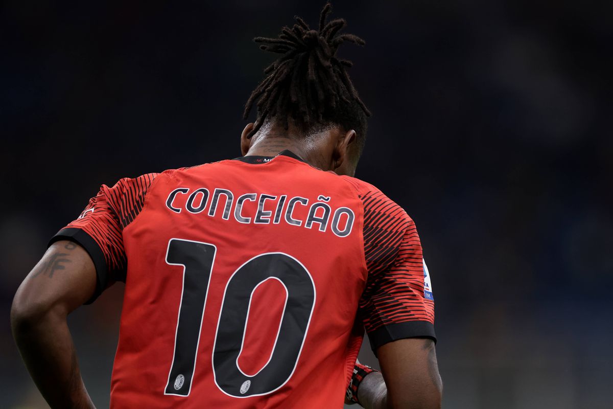 Perceba porque Rafael Leão vai jogar com o nome 'Conceição' na camisola
