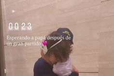 O melhor de regressar a casa: filha recebe Ronaldo com abraço ternurento