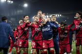 Rayo Vallecano a festejar o apuramento para uma final europeia