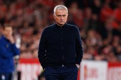 «José Mourinho está desgastado com várias situações»