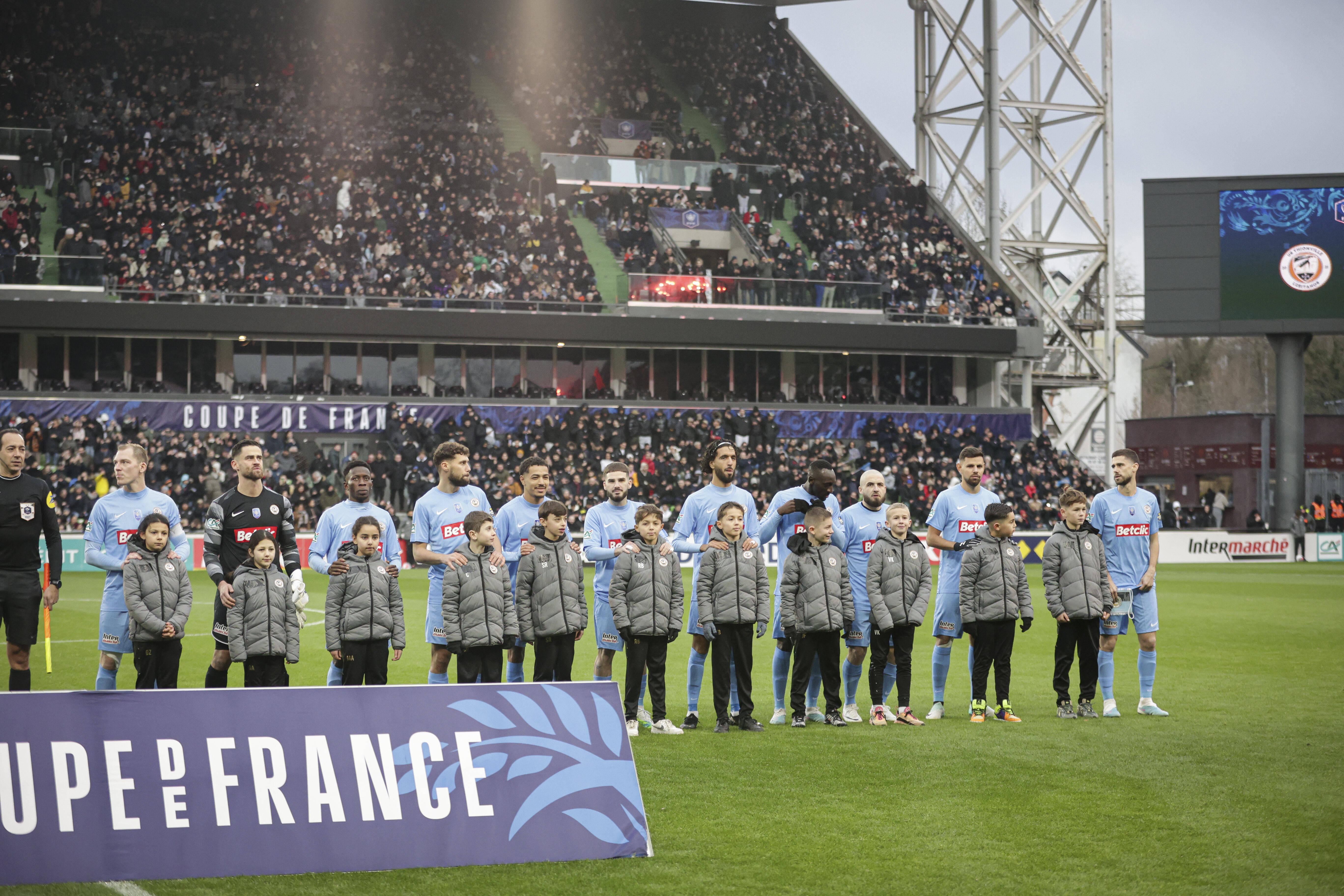 Thionville Lusitanos recebeu o Marselha na Taça de França em 2024 e perdeu com golo de Aubameyang