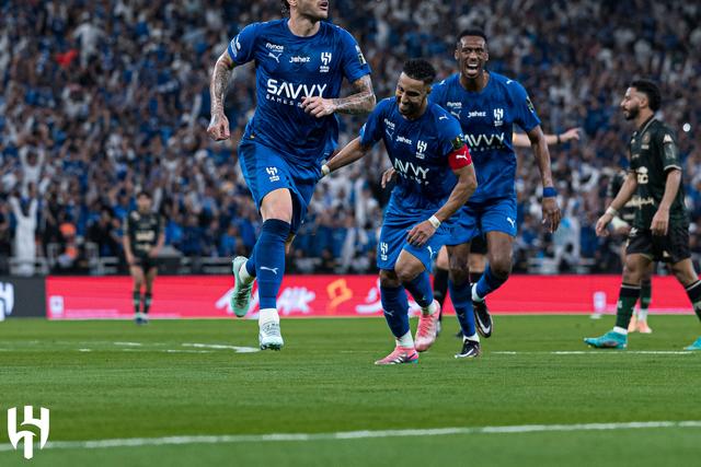 Theo Hernández marcou o golo da reviravolta e saiu lesionado - Foto: Al Hilal