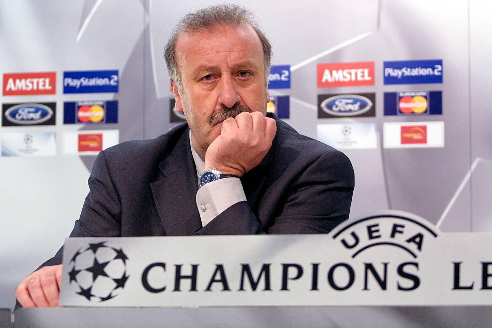 Vicente del Bosque – 1994; 1995/96; 1999 a 2003 – conquistou a Champions em 2000 e 2002, na terceira passagem.