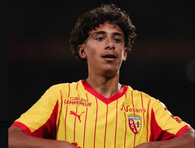 Mezian Soares já impressiona no Lens (Foto: Ligue 1/X)