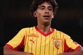 Mezian Soares - ainda nem tem 17 anos e já ganhou uma Supertaça de França e fez uma assistência na Champions League. O jovem tem entusiasmado o Lens e a Ligue 1. Foto: Ligue 1/X