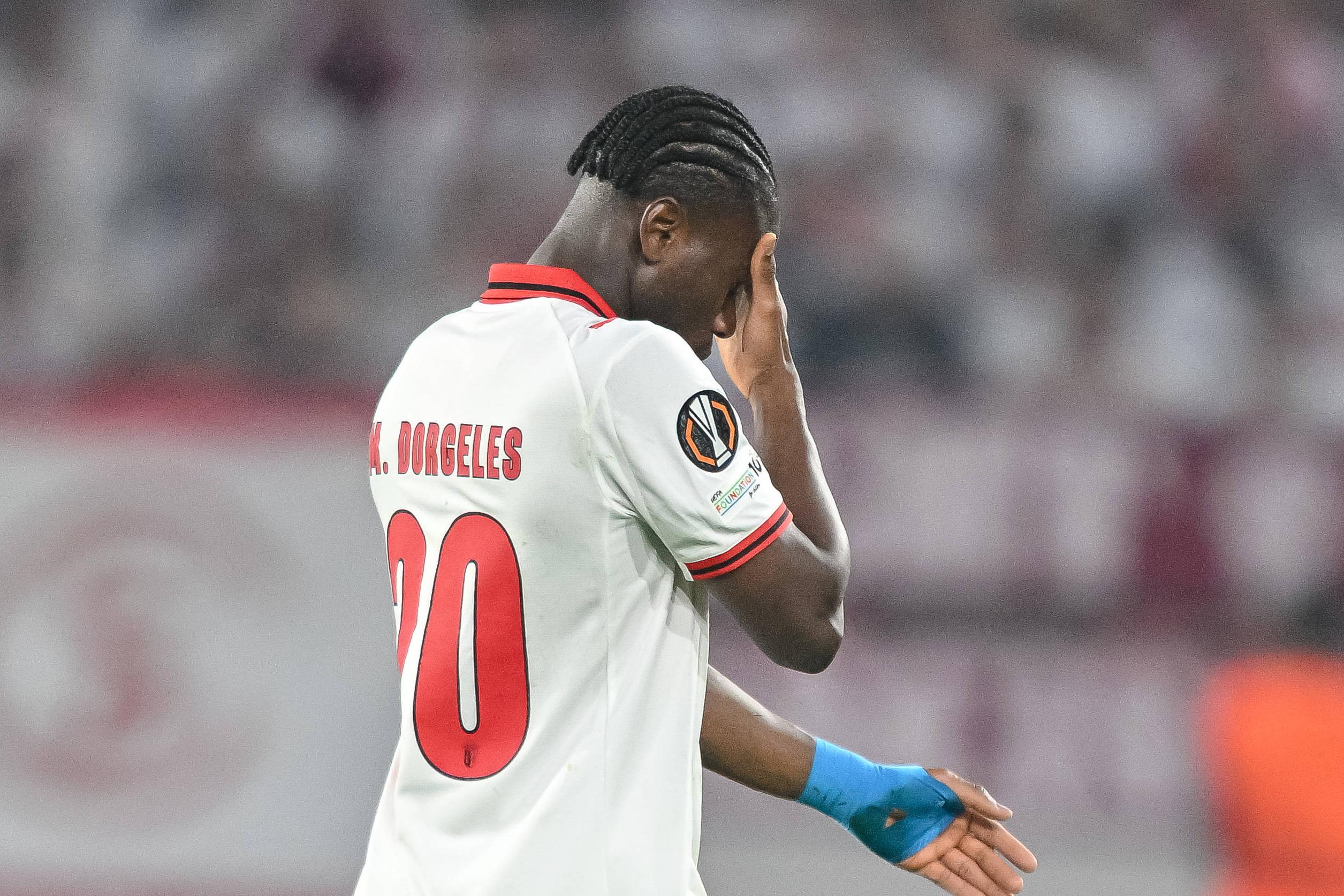 Mario Dorgeles foi expulso aos 7 minutos do encontro da segunda mão das meias-finais da Liga Europa