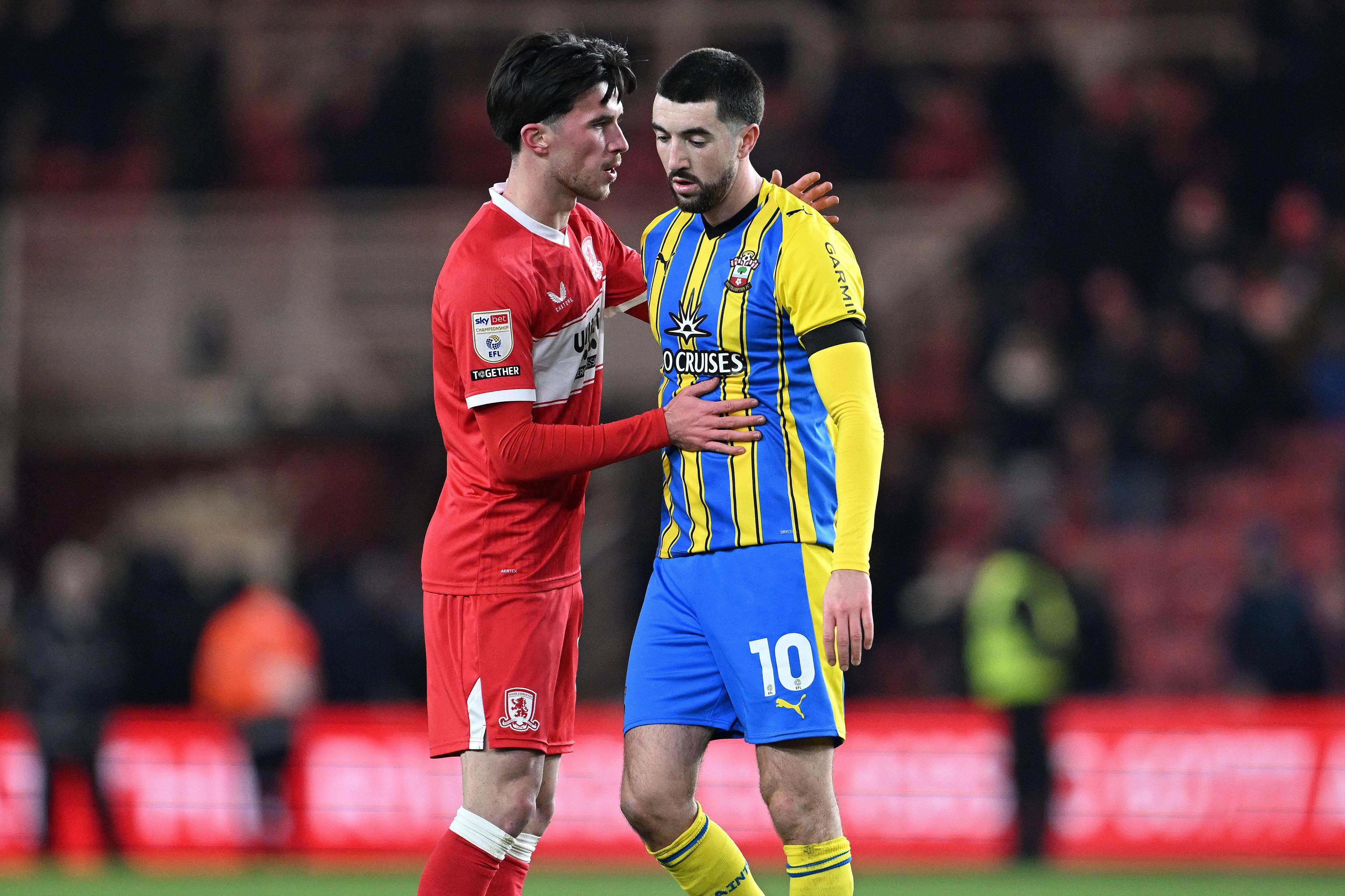 Alex Gilbert (Middlesbrough) e Finn Azaz (Southampton) vão voltar a defrontar-se        Fotografia Imago