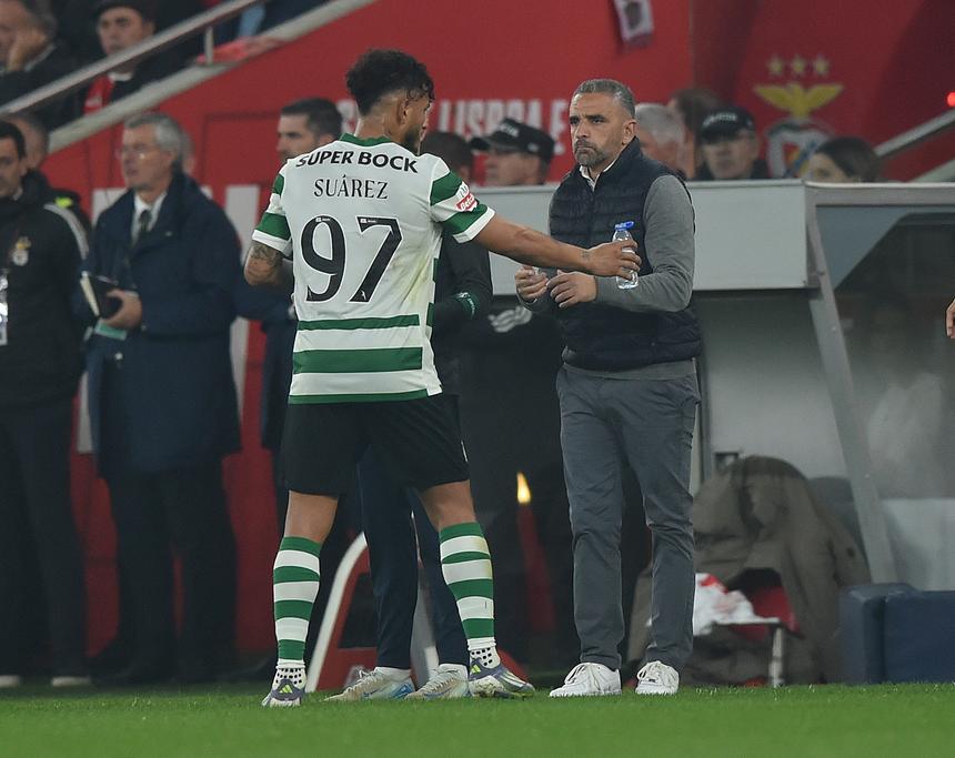 Rui Borges e o melhor marcador do Sporting em 2025/2026 (MIGUEL NUNES)