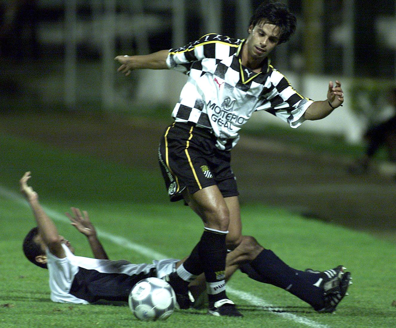 Gouveia: 8 jogos/204 minutos (Foto: A BOLA)