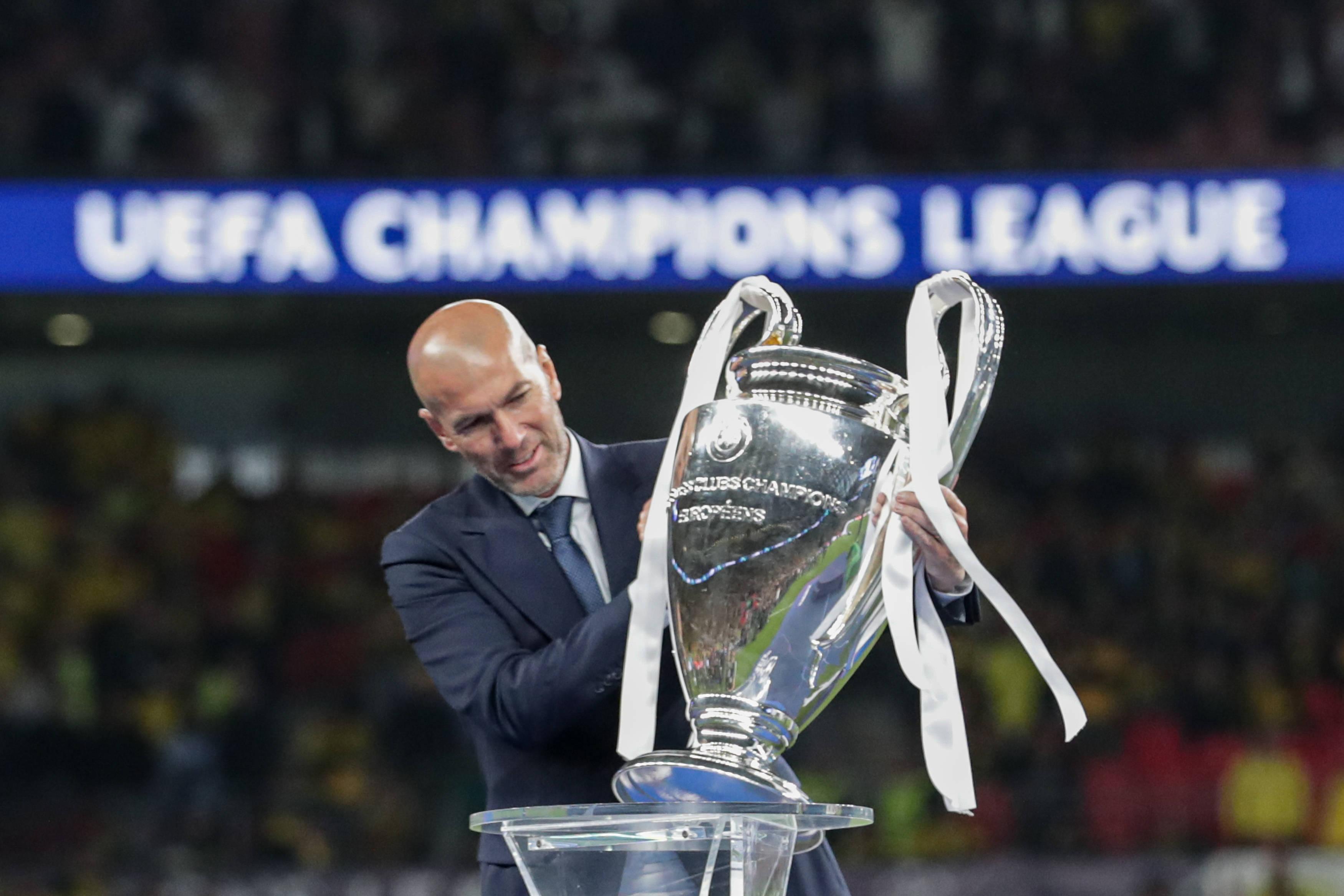 Zinedine Zidane – 2016 a 2018; 2019/ a 2021 – conquistou três Champions na primeira passagem