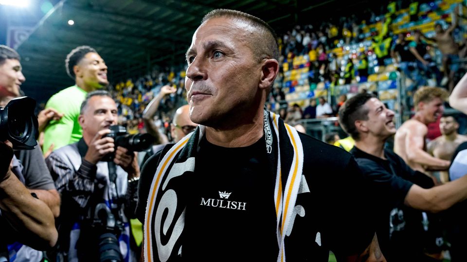 Oficial: Udinese anuncia saída de Cannavaro dois meses depois de assinar