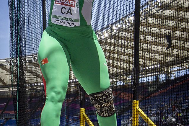 «Medalha para os meus filhos que estão sempre a perguntar quando viajo outra vez»