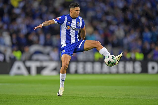 Evanilson apontado ao onze do Brasil