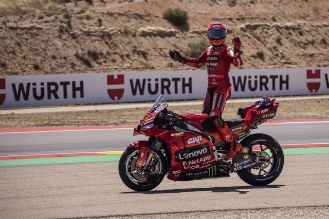 Marc Márquez implacável no GP de Aragão, Miguel Oliveira 15.º