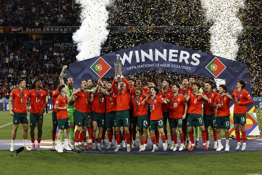 A festa dos jogadores portugueses após a conquista da Liga das Nações, na Alemanha