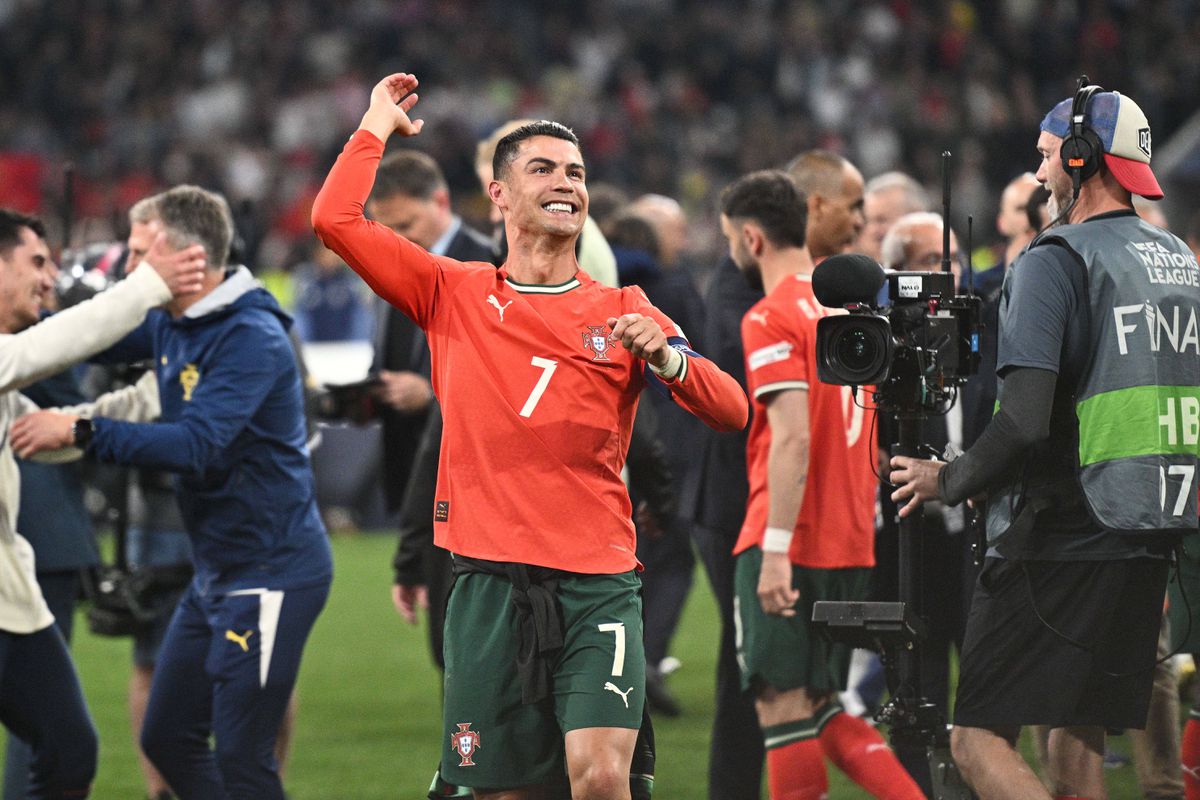 Ronaldo: «Se tivesse de partir uma perna pela Seleção, partia»