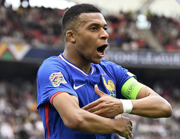 Magnifique: Mbappé atira Alemanha para fora do pódio da Liga das Nações