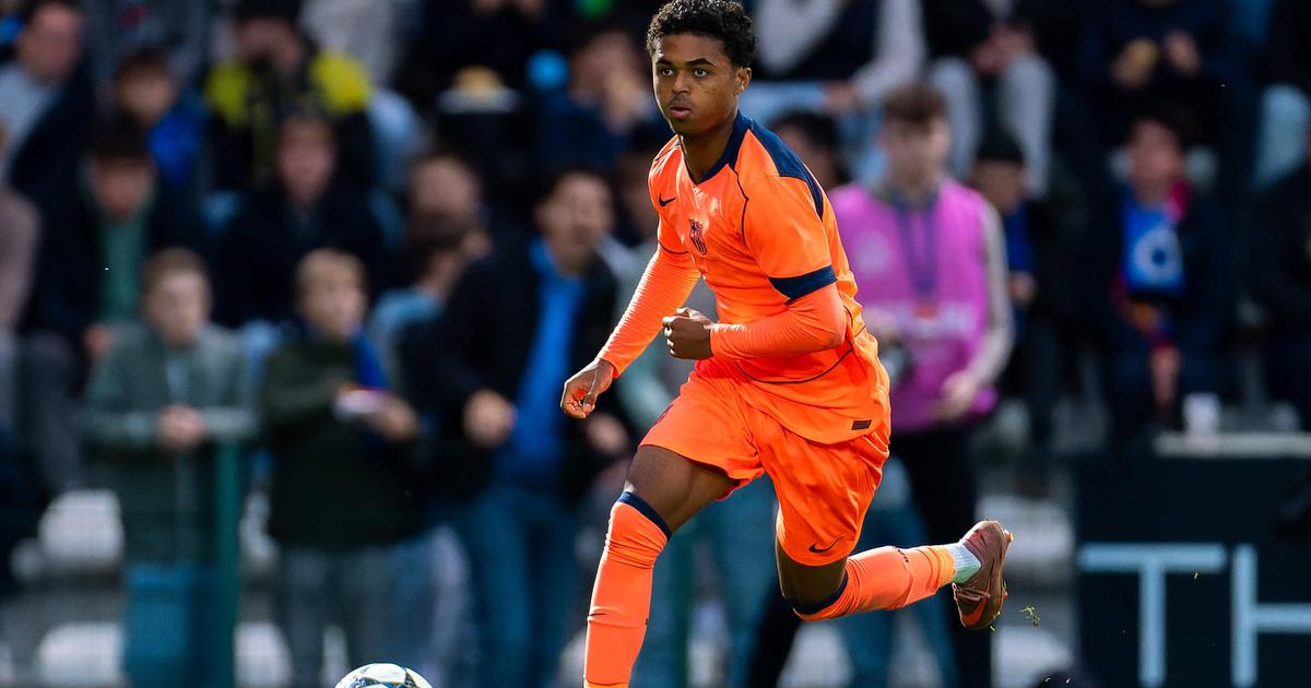 Shane Kluivert segue as pisadas do pai e integra a equipa pr