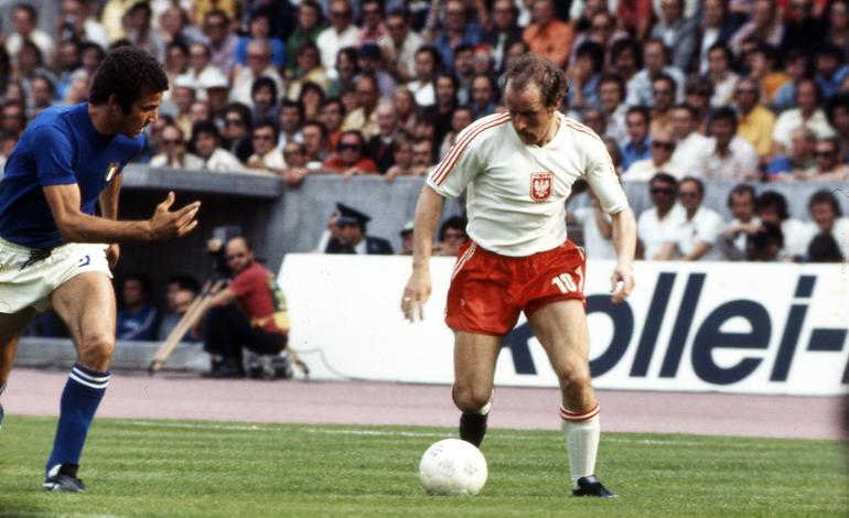 Grzegorz Lato: 17 contribuições para golo (10 golos + 7 assistências) em 20 jogos (IMAGO)