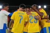 Ríos e Suárez festejam golo da Colômbia
