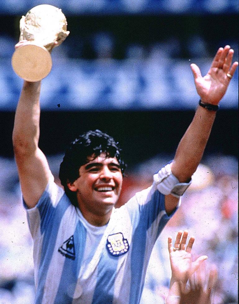 Diego Maradona: 16 contribuições para golo (8 golos + 8 assistências) em 21 jogos (IMAGO)