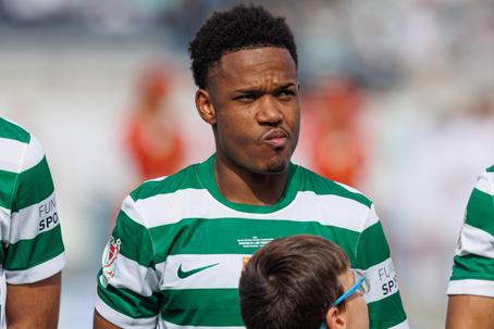 Geny Catamo tem saída blindada em Alvalade - Foto: IMAGO