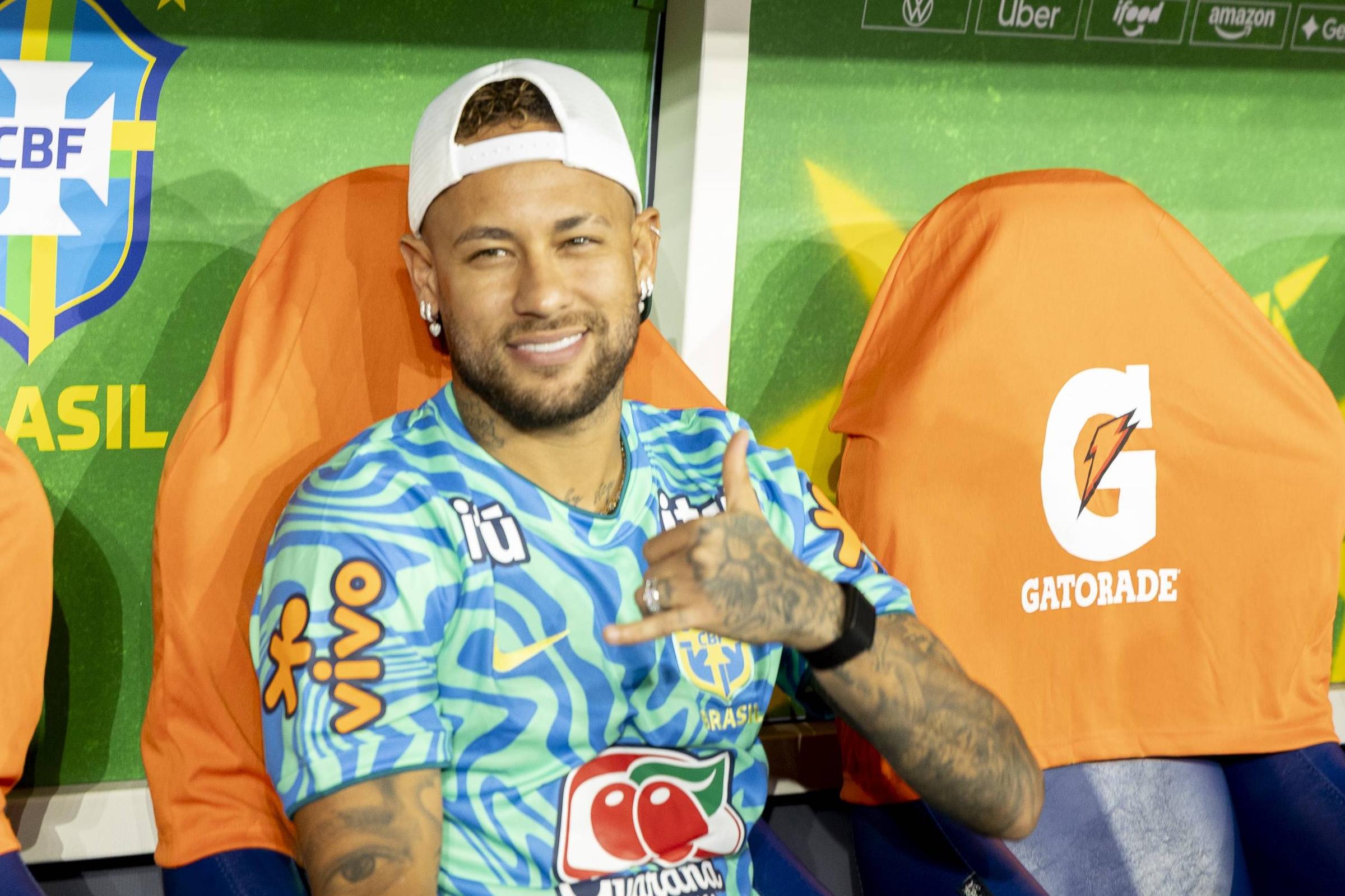 Neymar no banco do Brasil