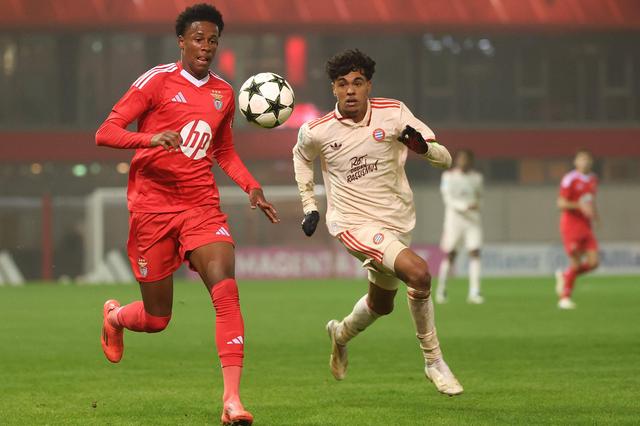 Kevin Pinto, 19 anos, lateral-direito da equipa B do Benfica — Foto: IMAGO