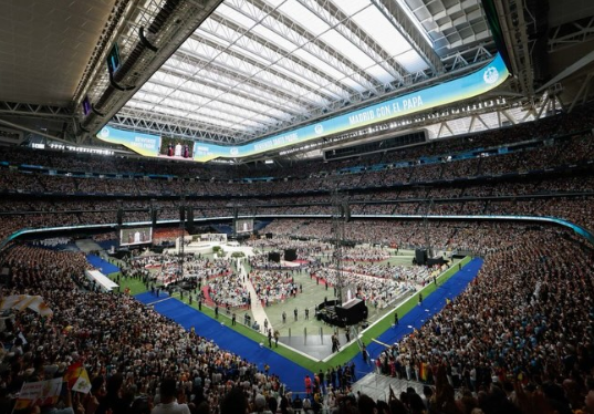 Estádio do Bernabéu a assistir ao Papa Leão XIV
Foto: Real Madrid